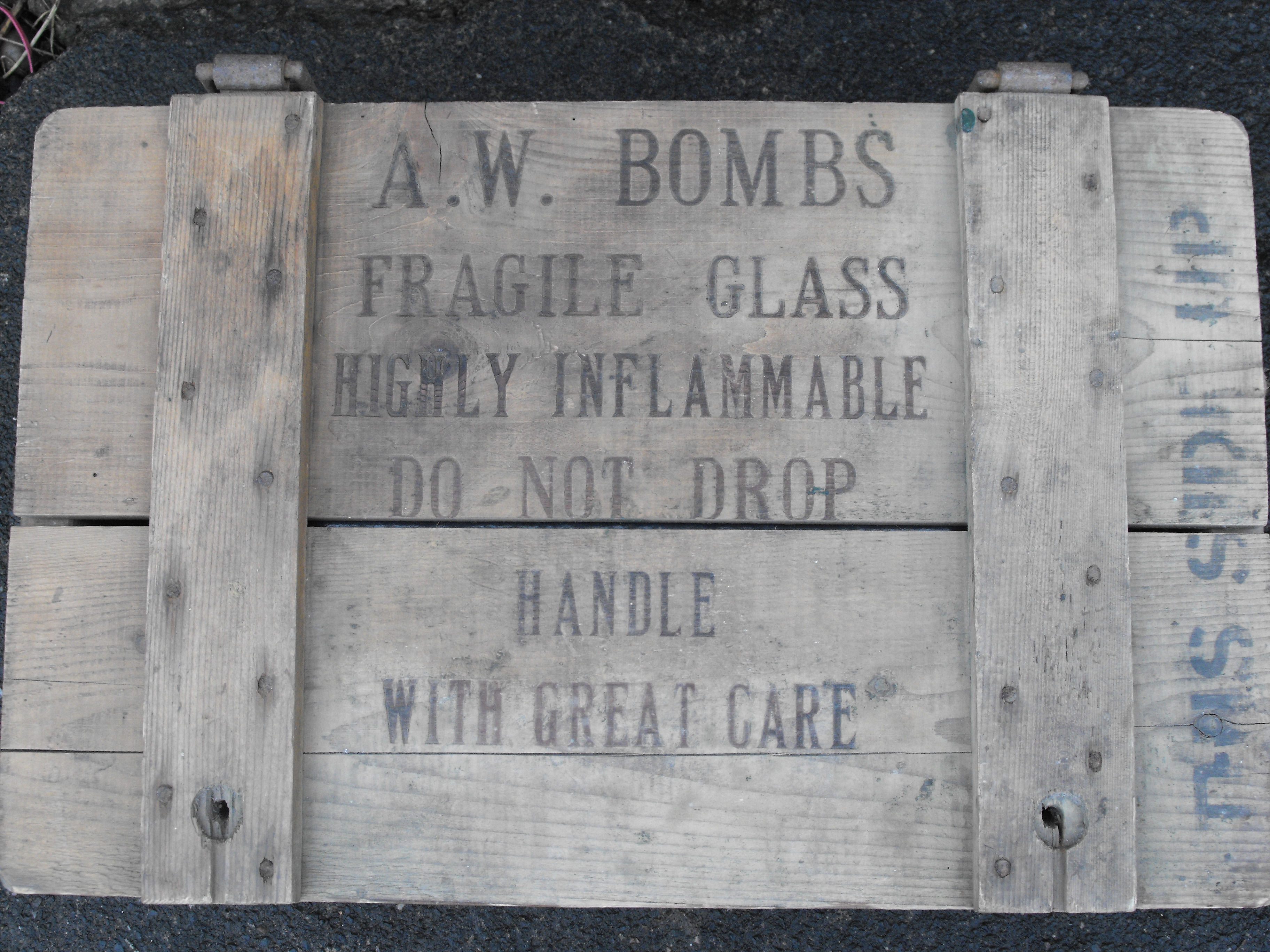 AW BOMB BOX